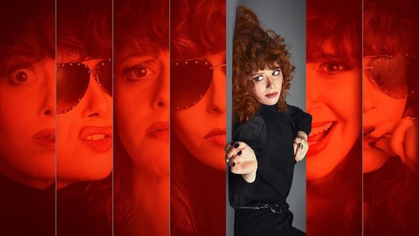 Russian Doll: Komediální hříčka se dočká druhé série | Fandíme serialům