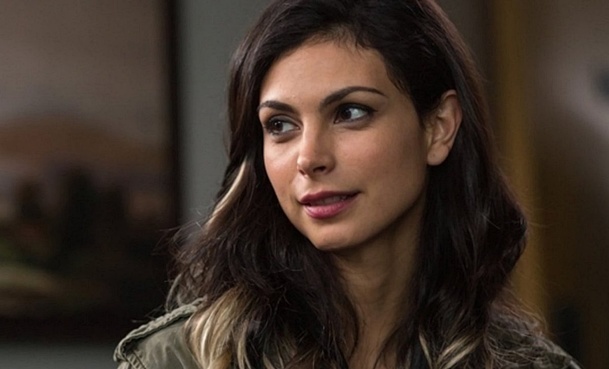 The Beast: Morena Baccarin proti monstru na opuštěném ostrově | Fandíme filmu