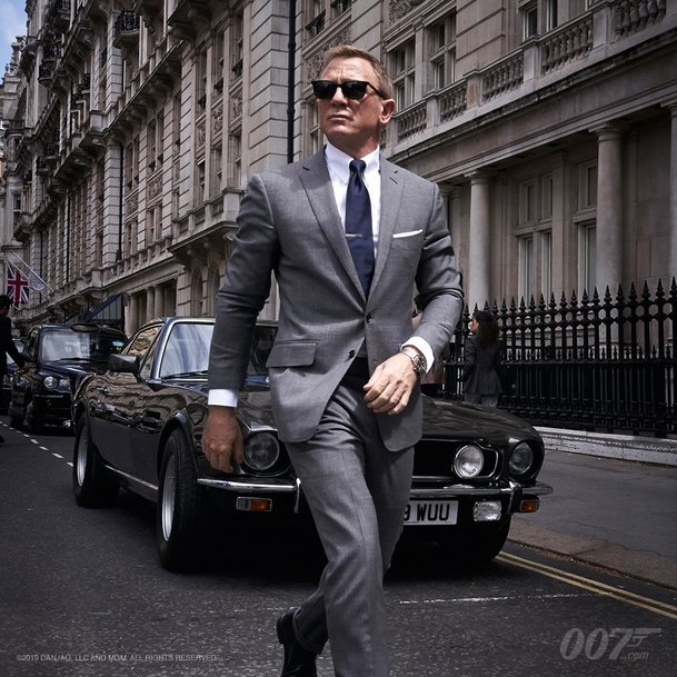 Bond 25: Po potížích se blýská na časy - Daniel Craig a legendární Aston Martin jsou zpět | Fandíme filmu