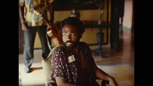 Guava Island: Donald Glover alias Childish Gambino a Rihanna v letním muzikálovém thrilleru | Fandíme filmu