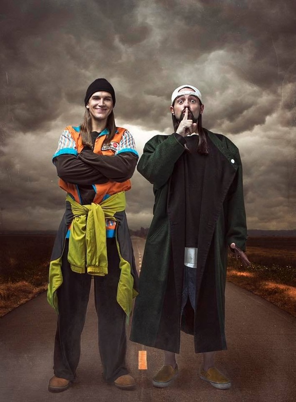 Jay and Silent Bob Reboot: Úchylná dvojka od Kevina Smithe je tu s hvězdami nabitým trailerem | Fandíme filmu