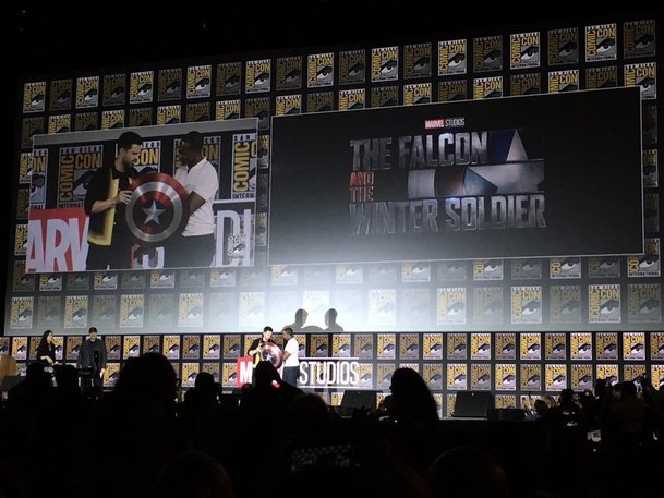 Falcon a Winter Soldier: Comic-Con naznačil, že o nástupci Captaina Ameriky není rozhodnuto | Fandíme filmu
