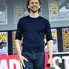Loki: Tvůrci potvrdili, že v samostatném příběhu Thorova bratra bude klíčové cestování v čase | Fandíme filmu
