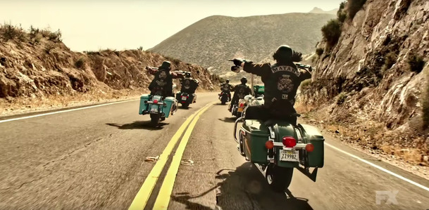 Mayans M.C.: Motorkáři přivezli trailer na druhou sérii | Fandíme serialům
