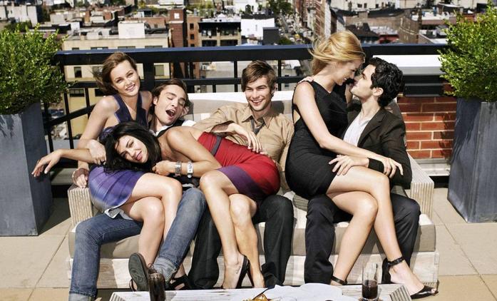 Gossip Girl: Návrat populárního guilty pleasure je oficiálně na cestě | Fandíme seriálům