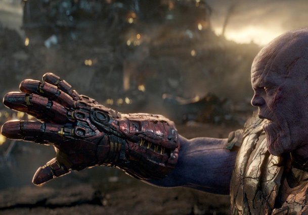 Avengers: Endgame: Koukněte na vystřiženou scénu pocty padlému hrdinovi | Fandíme filmu