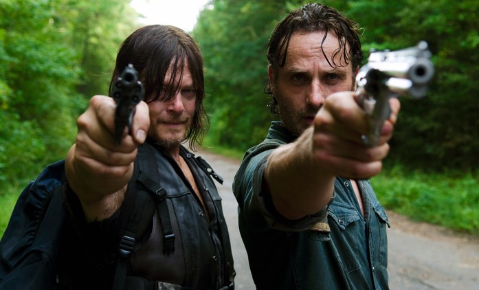 Živí mrtví: Norman Reedus si přeje znovushledání s Rickem | Fandíme seriálům