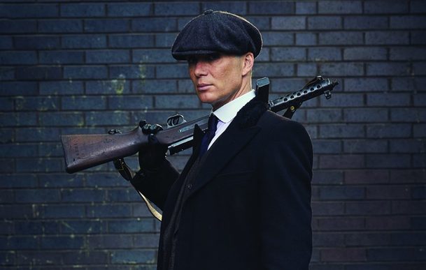 Peaky Blinders - Gangy z Birminghamu: 5. série se představuje ve skvělém traileru | Fandíme serialům