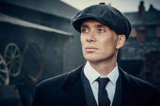 Peaky Blinders. Příběh gangu z Birminghamu po 6. sérii zakončí film | Fandíme serialům