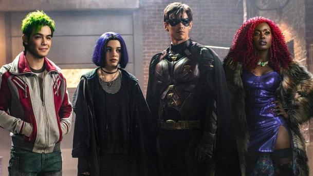 Titans 2: Teaser trailer nabízí pohled na nové postavy včetně Deathstrokea | Fandíme serialům