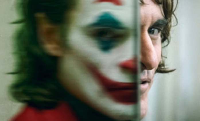 Joaquin Phoenix exceluje jako Joker, ale před lety měl být Batman | Fandíme filmu