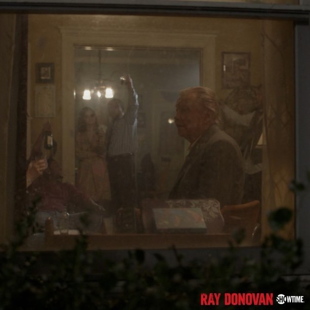 Ray Donovan: 7. řada oblíbené kriminálky se představuje v prvním traileru | Fandíme serialům