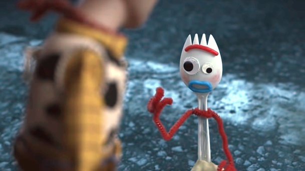 Forky Asks a Question: Spin-off Toy Story 4 s Vidlíkem v čele se představuje | Fandíme serialům