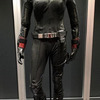 Black Widow: Nový plakát a nové obrázky zcela bílého kostýmu | Fandíme filmu