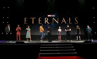 Eternals jsou podle herců silnější než Avengers, obsazení ještě naroste | Fandíme filmu