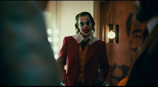 Joker: První recenze tvrdí, že snímek přepíše komiksový žánr a diváky ostře rozdělí | Fandíme filmu