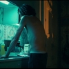 Joker: Joaquin Phoenix poodhaluje svůj šílený herecký výkon ve finálním traileru | Fandíme filmu