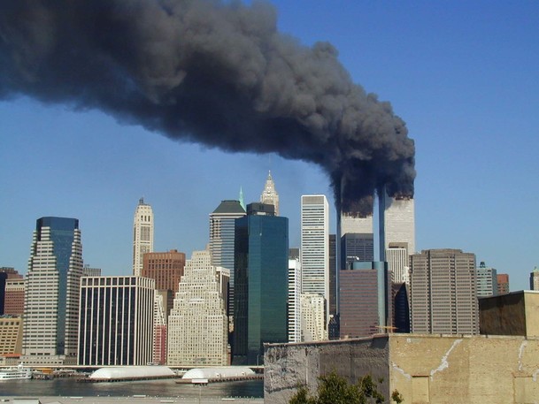 Oscarový scenárista snímku Smrt čeká všude chystá sérii o událostech 11. září | Fandíme serialům