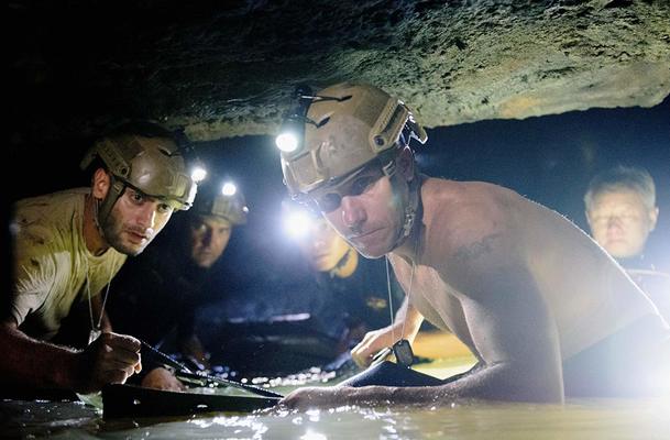 The Cave: Upoutávka na první z řady filmů o klucích v zatopené thajské jeskyni | Fandíme filmu