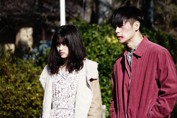 First Love: Japonský úchyl Takashi Miike natočil romanci...plnou krve a černého humoru | Fandíme filmu