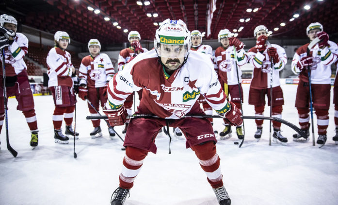 Lajna 2 Serie Ukazek Predstavuje Nove Hokejove Postavy Fandime