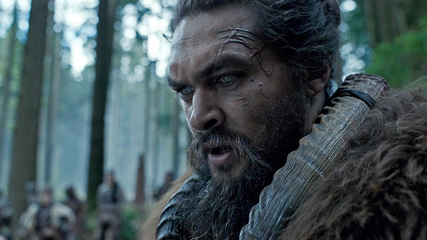 See: Jason Momoa o tom, jak trénoval na slepeckou roli | Fandíme serialům