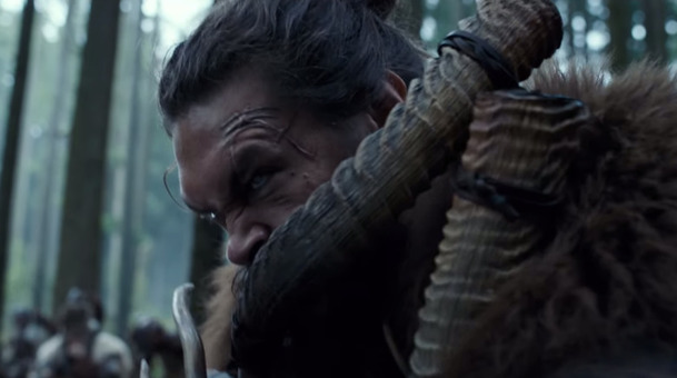 See: Jason Momoa o tom, jak trénoval na slepeckou roli | Fandíme serialům