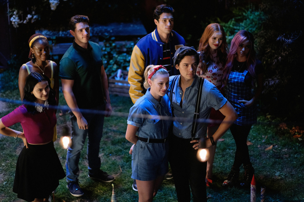 Riverdale 4: Trailer a informace o epizodě, která uctí památku Luka Perryho | Fandíme serialům