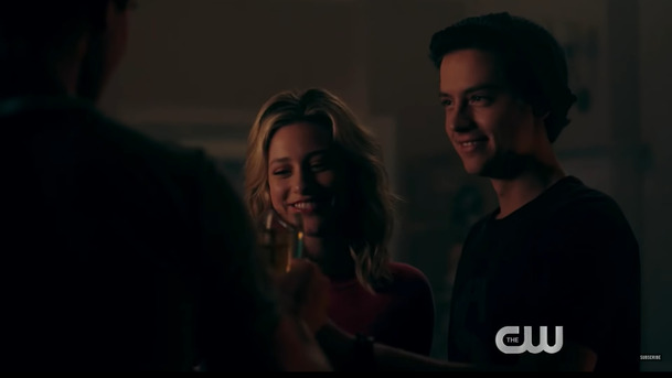 Riverdale 4: Trailer a informace o epizodě, která uctí památku Luka Perryho | Fandíme serialům