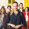 Tall Girl: Hrdince nové romantické komedie od Netflixu brání v lásce výška - koukněte na trailer | Fandíme filmu