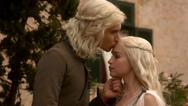 Hra o trůny: HBO dá šanci historické sérii o úpadku rodu Targaryenů | Fandíme serialům