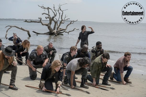 Walking Dead 10: Nové upoutávky hrozí koncem světa | Fandíme serialům