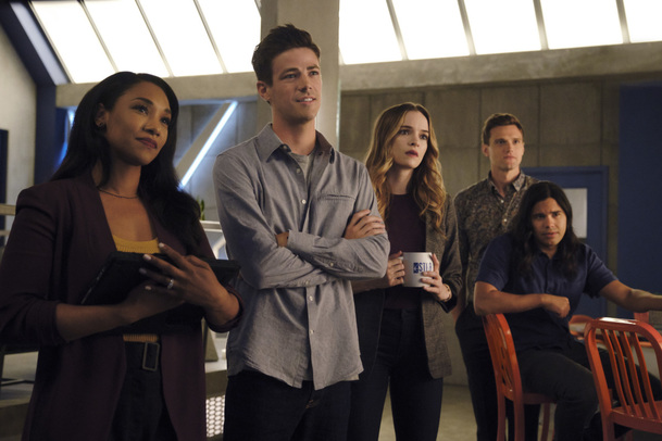 Flash: První teaser na příští řadu odkazuje na velkou crossoverovou událost | Fandíme serialům