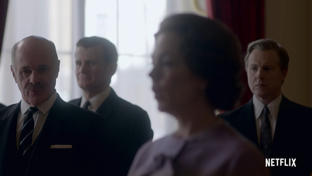 The Crown: Nová upoutávka se soustředí na výměnu ústřední herečky | Fandíme serialům