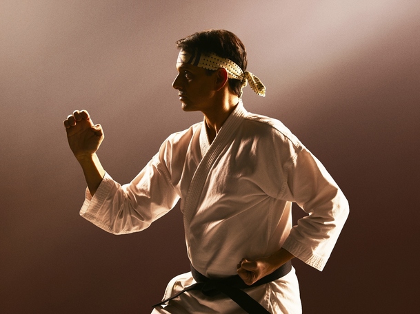 Sledujte zdarma seriál Cobra Kai, pokračování Karate Kid | Fandíme serialům