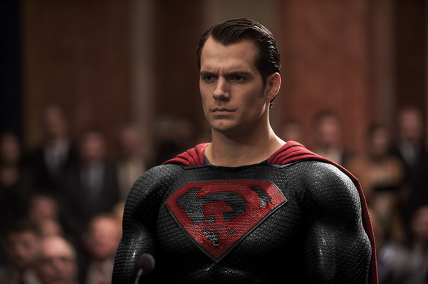 Superman: Rudá hvězda: Sovětská verze muže z oceli odhalila obsazení a první obrázek | Fandíme filmu