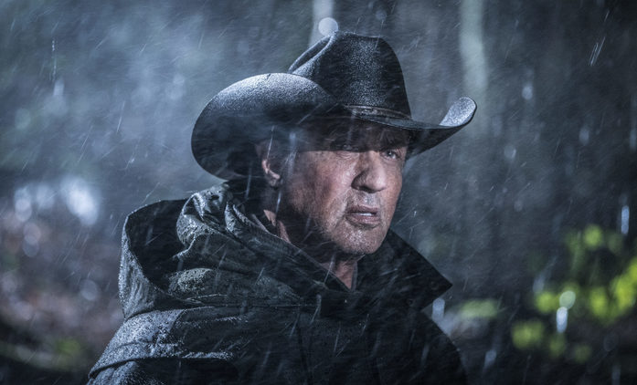 Rambo 5: V našich kinech jsme viděli desetiminutovou scénu, která byla v USA vystřižena | Fandíme filmu