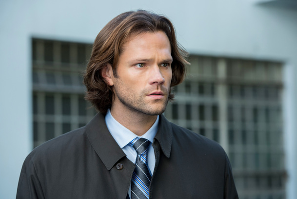 Lovci duchů: Jared Padalecki byl zatčen za napadení, ovlivní to natáčení seriálu? | Fandíme serialům