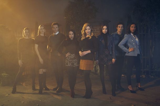Spin-off Prolhaných krásek se druhé série nedočká | Fandíme serialům