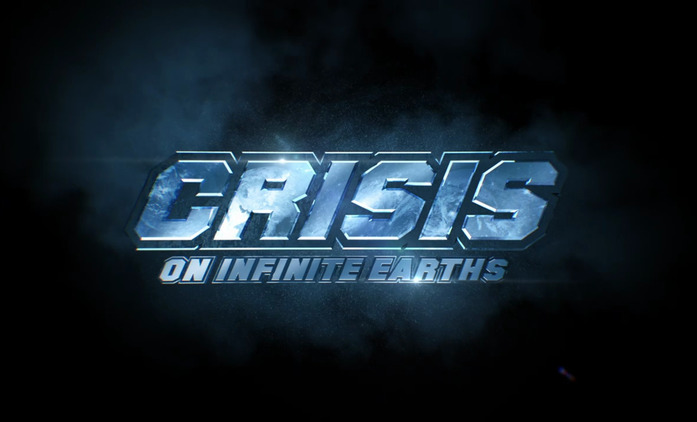 Crisis on Infinite Earths: Lyla Michaels se na oficiální fotce představuje jako superhrdinka Harbringer | Fandíme seriálům
