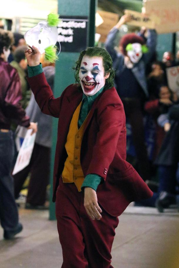 Box Office: Joker těsně pod stovkou | Fandíme filmu