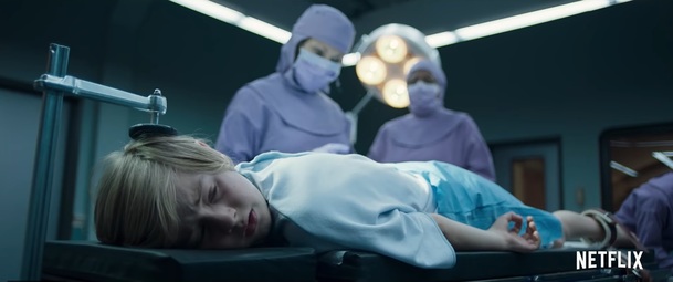 Eli: Nový film režiséra Sinistera 2 nás vezme na lékařskou kliniku, kde chlapec místo léčby zažije hrůzu | Fandíme filmu