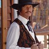 Once Upon a Time in Deadwood: Chlápek, co vypadá jako dvojče Charlese Bronsona míří na divoký západ | Fandíme filmu