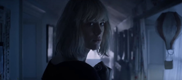 The Turning: Mackenzie Davis z nového Terminátora hlídá děti v domě hrůzy | Fandíme filmu