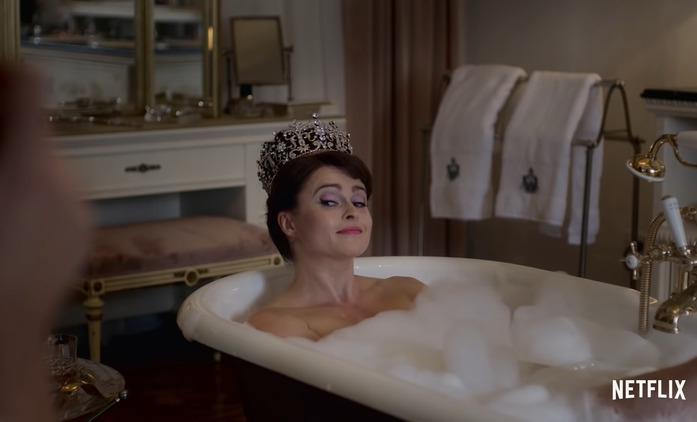 The Crown 3: Plnohodnotný trailer se soustředí na Olivii Colman a Helen Bonham Carter | Fandíme seriálům