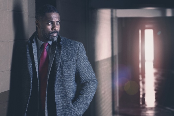 Luther: S filmem k populárnímu seriálu to vypadá nadějně | Fandíme serialům