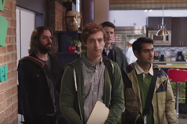 Silicon Valley: Trailer na poslední řadu slibuje rozloučení plné skvěle absurdního humoru | Fandíme serialům