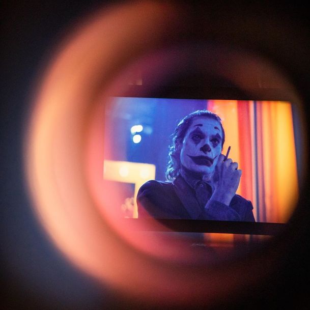 Joker je první mládeži nepřístupný film, který utržil miliardu. Vznikne pokračování? | Fandíme filmu