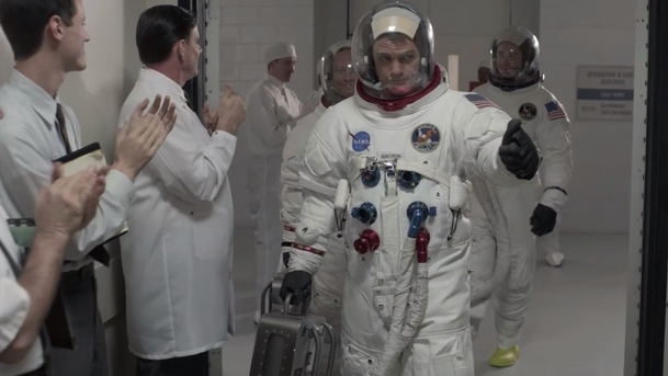 For All Mankind: Upoutávka na druhou řadu láká na ozbrojené kosmonauty | Fandíme serialům
