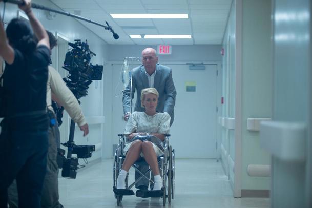 Trauma Center: Bruce Willis řeší vraždu parťáka a snaží se ochránit klíčovou svědkyni | Fandíme filmu